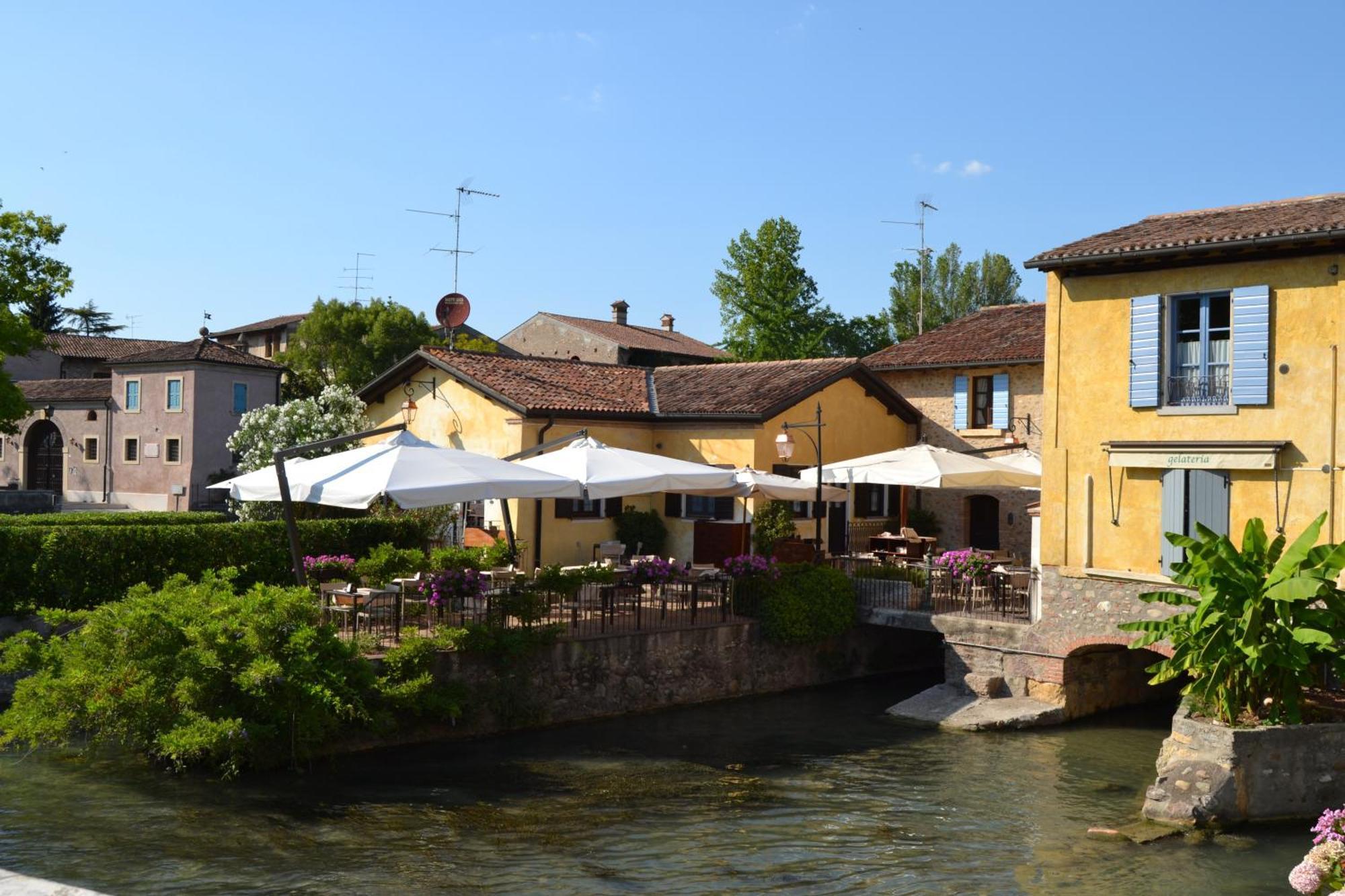 Hotel Le Finestre Su Borghetto Valeggio sul Mincio Esterno foto