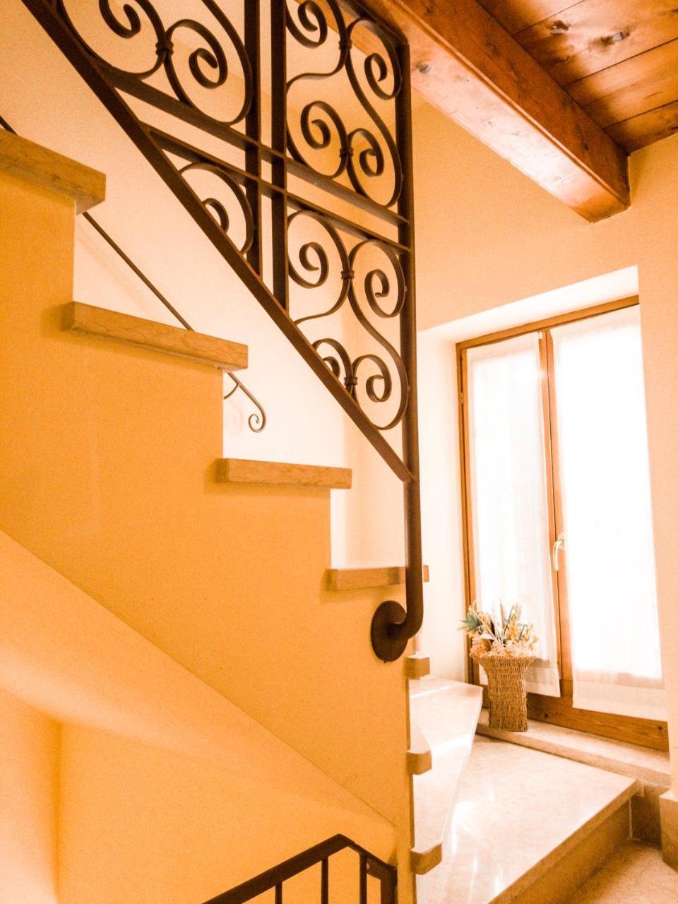 Hotel Le Finestre Su Borghetto Valeggio sul Mincio Esterno foto