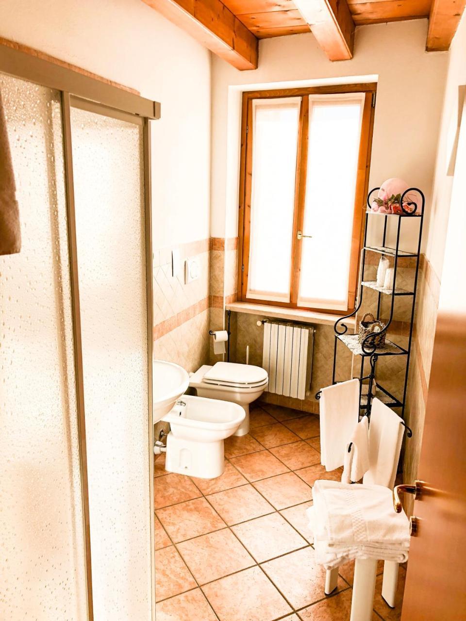 Hotel Le Finestre Su Borghetto Valeggio sul Mincio Esterno foto